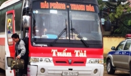 Ngày Tết, xe khách 46 chỗ 'nhồi' 80 người
