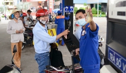 Giá xăng được giữ nguyên tại kỳ điều chỉnh 3/2/2017