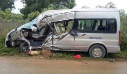 Xe ô tô đi ăn cưới gặp tai nạn, 3 người thương vong