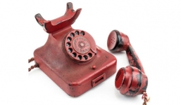 Bán đấu giá điện thoại riêng của Hitler gần 7 tỷ đồng