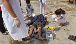 Hà Nội: Thợ hàn gãy 2 chân khi cưa thùng phuy tại quán cafe buýt