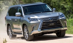 Toyota Việt Nam thông báo giảm giá xe, cao nhất tới 210 triệu đồng