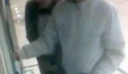 Video: Đôi nam nữ rút hơn 21 triệu đồng từ thẻ ATM bỏ quên