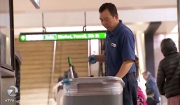 Ngạc nhiên trước mức thù lao 6 tỷ mỗi năm của anh lao công