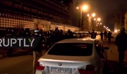 Video: Bạo động nổ ra sau vụ cảnh sát cưỡng hiếp nam thanh niên da màu