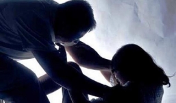 Nam thanh niên siết cổ cô gái trẻ, cướp xe giữa phố