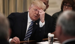 Những bức ảnh chứng minh Trump bị ám ảnh nguy cơ ám sát