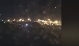 Video: Máy bay bốc cháy trên đường băng sân bay Mỹ