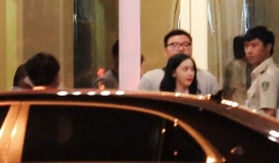 Yoona (SNSD) xuất hiện rạng rỡ tại sân bay Tân Sân Nhất