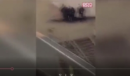 Cưỡng dâm thanh niên da màu bằng dùi cui, cảnh sát Pháp bào chữa 'vô tình'