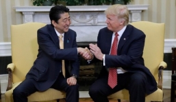 Trump cam kết bảo vệ Nhật ở vùng biển tranh chấp với Trung Quốc