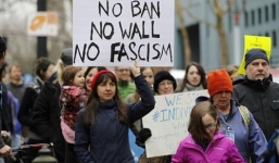 Trump cân nhắc ra sắc lệnh cấm nhập cảnh mới