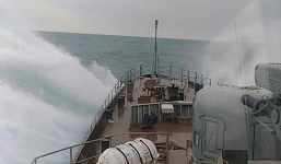 Video: Chiến hạm Gepard Việt Nam băng băng rẽ sóng trên Biển Đen