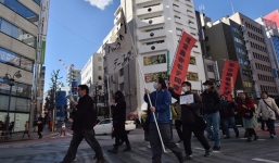 Cuộc biểu tình phản đối Valentine của nhóm đàn ông 'bị phụ nữ chê' tại Nhật