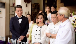 Đàm Vĩnh Hưng lần đầu xuất hiện cùng mẹ sau scandal nợ nần