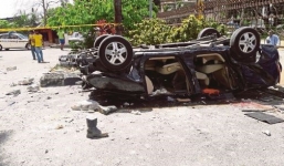 'Xế hộp' rơi khỏi bãi đậu xe, tài xế thiệt mạng tại chỗ