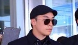 Seungri của BigBang được dàn siêu xe hộ tống tại sân bay