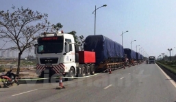 Đoàn tàu đường sắt Cát Linh-Hà Đông được 'cõng' về Hà Nội ra sao?