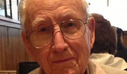 Cuộc đời đầy biến cố của người đàn ông trúng độc đắc 300 tỷ