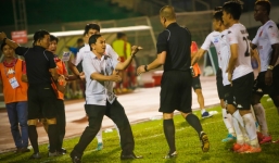 Diễn 'trò hề' trên sân: Cầu thủ Long An nhận án phạt nặng của VFF