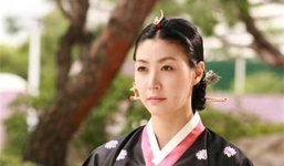 Á hậu Sung Hyun Ah bị ném đá khi quay lại showbiz sau scandal bán dâm