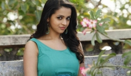 Minh tinh Ấn Độ bất ngờ phủ nhận bị cưỡng hiếp tập thể