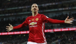 Ibrahimovic lập cú đúp, Man Utd đăng quang League Cup