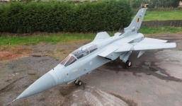 Tiêm kích Tornado của Anh bị rao bán trên mạng xã hội