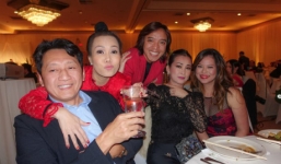 Xuất hiện clip Việt Hương tấu hài trên sân khấu khiến Hương Lan bỏ về