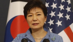 Tổng thống Hàn Quốc bị công tố viên xác định là nghi phạm tham nhũng