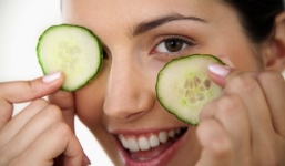 Mẹo đơn giản giúp giảm quầng thâm mắt