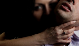 Giáo viên nam bị 4 người phụ nữ bắt cóc cưỡng bức