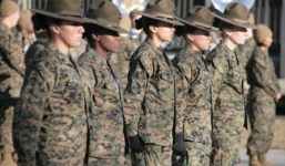 Bê bối phát tán ảnh khỏa thân trong Thủy quân lục chiến Mỹ