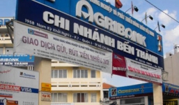 Nữ giám đốc ngân hàng tham ô hơn 2.600 cây vàng