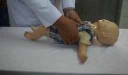 Hướng dẫn sơ cứu trẻ ngạt nước, khi ngưng tim ngưng thở