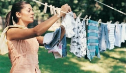 5 mẹo nhỏ giúp quần áo khô nhanh khi trời mưa dài ngày