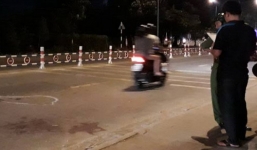 Hơn 40 thanh niên hỗn chiến giữa phố, 2 người bị chém gục