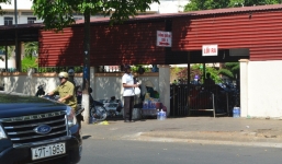 Bị xử lý lấn chiếm vỉa hè, bà chủ quán cơm đánh cán bộ bất tỉnh