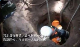 4 tên trộm chết thảm vì mò vào mộ cổ nghìn năm