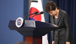 Động thái của bà Park sau khi bị phế truất