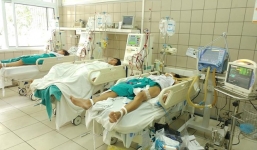 Thêm 5 sinh viên Hà Nội nhập viện do uống rượu từ trưa đến đêm ngày 8/3