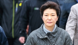 Bà Park Geun-hye lần đầu lên tiếng sau khi bị phế truất