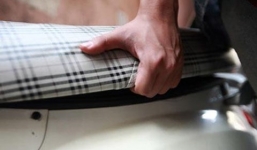 Người phụ nữ mất hơn nửa tỷ đồng sau khi ra khỏi ngân hàng