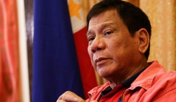 Tổng thống Duterte nói gì khi bị dọa kiện ra ICC