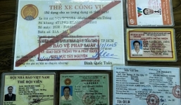 Mạo danh nhà báo, trinh sát tình báo khi bị thổi phạt tốc độ