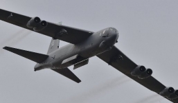 'Pháo đài bay' B-52 Mỹ tới Iraq, Syria 'quần thảo' hàng ngày