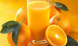 Những người tuyệt đối không được uống nước cam