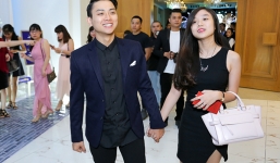 Hoài Lâm tay trong tay bạn gái đi đám cưới Mai Quốc Việt