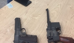 Phát hiện 2 khẩu súng ngắn tại sân bay Tân Sơn Nhất