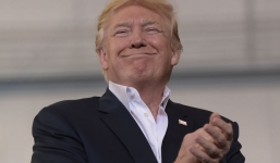 Trump gọi Putin là 'bánh quy cứng'